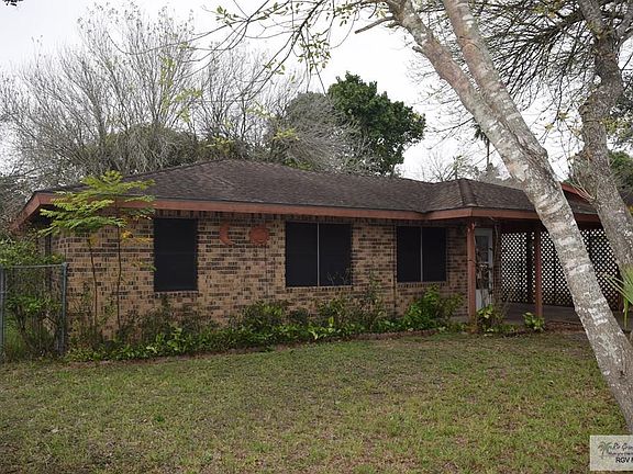 3rd image of 1608 Genevieve Ave