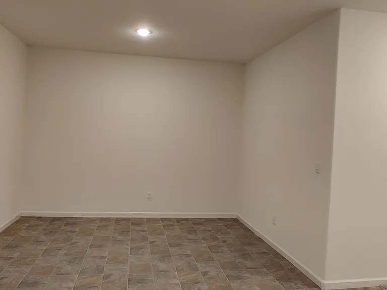 4258 Lasalle Dr — Photo 5