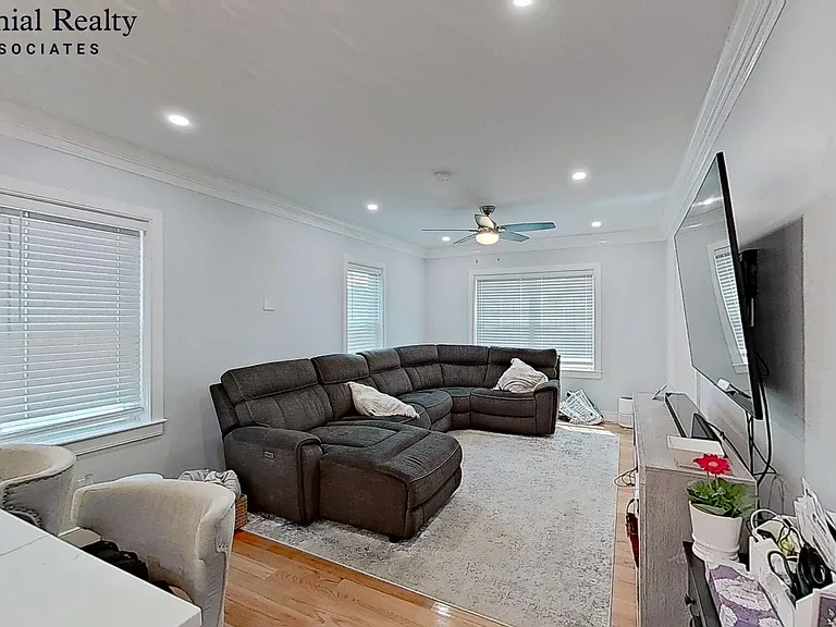 28 Woodrow Ave #2 — Photo 8