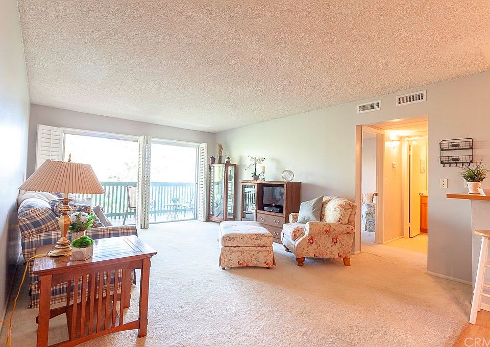 1st image of 448 N Bellflower Blvd Unit 302