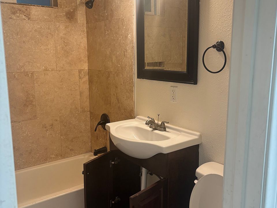 1st image of 312 S 49th St #B