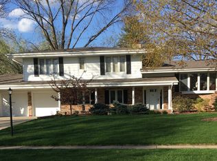 2905 Sherry Ln, Urbandale, IA 50322
