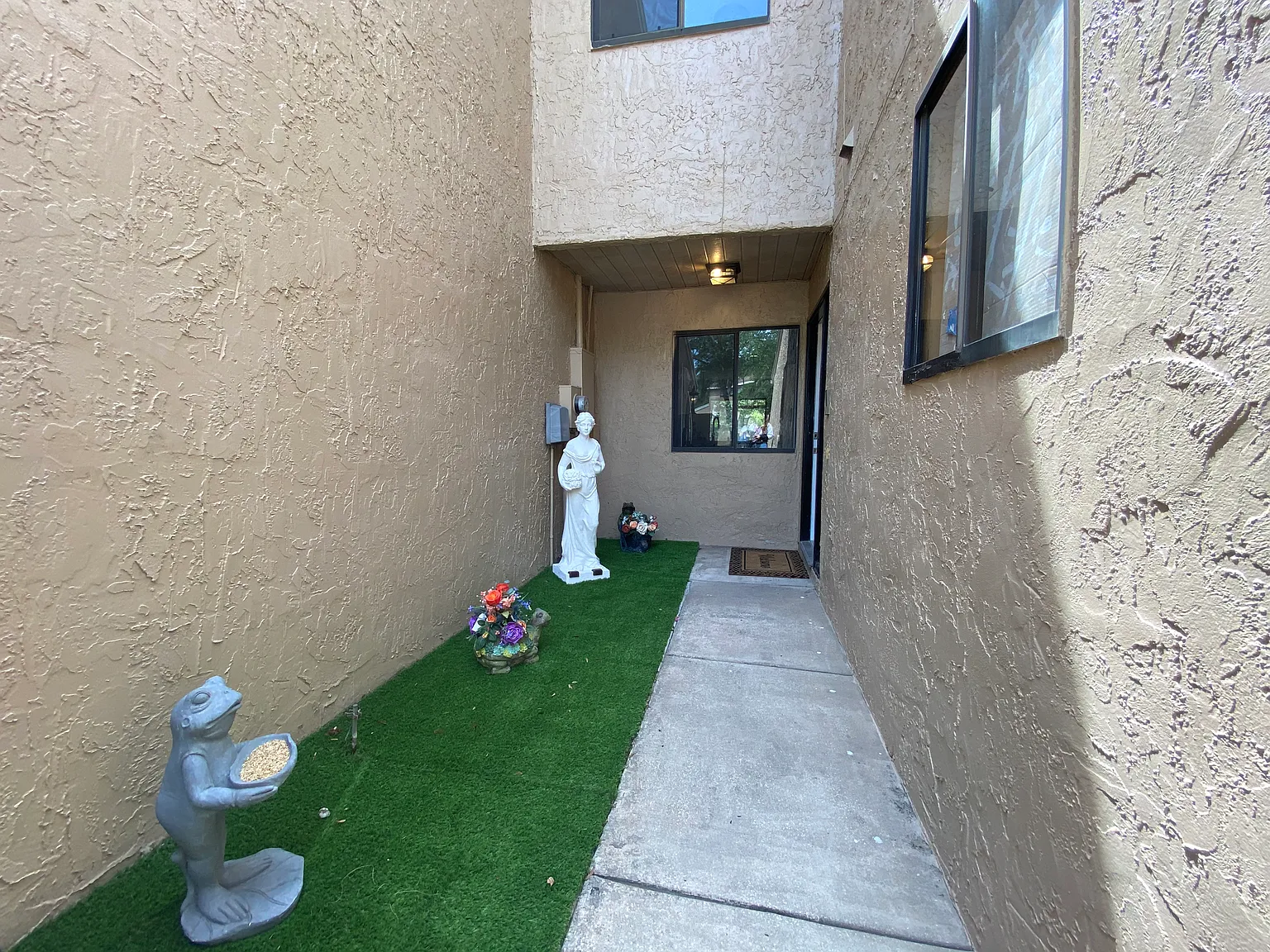 6246 Peregrine Ct — Photo 3
