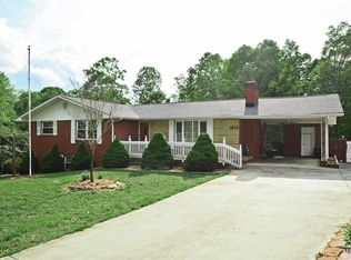 1825 23rd St NE, Hickory, NC 28601