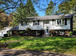 1616 Russett Rd, Orefield, PA 18069