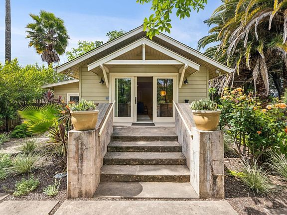 4th image of 3055 Myrtledale Road
