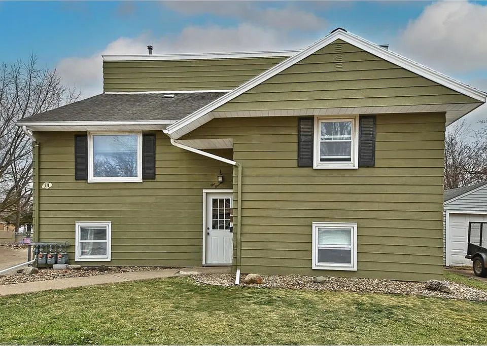 1st image of 511 13th Ave SW #1