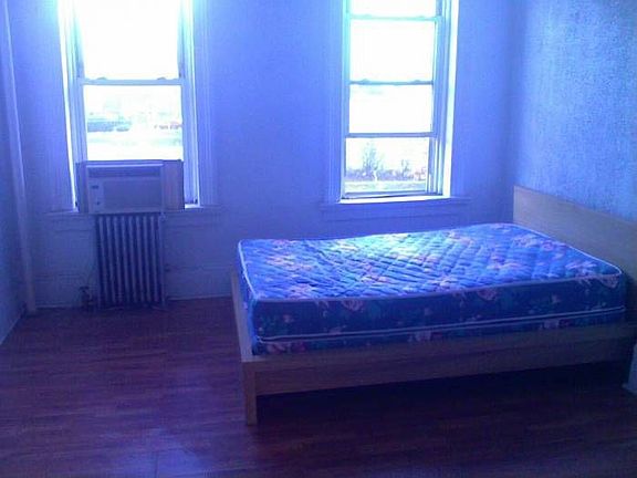 BIG BEDROOM
