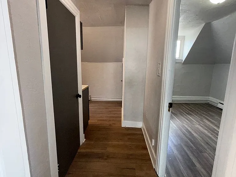826 Collins St — Photo 19