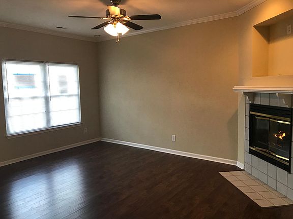 Hardwood Floors throughout downstairs!