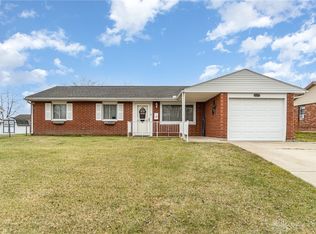 1609 Haverhill Dr, Piqua, OH 45356
