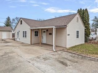 2169 N Grand Ave, Springfield, IL 62703