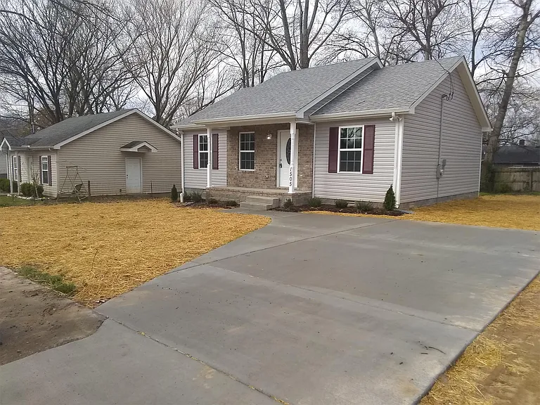 2043 Leota St — Photo 2