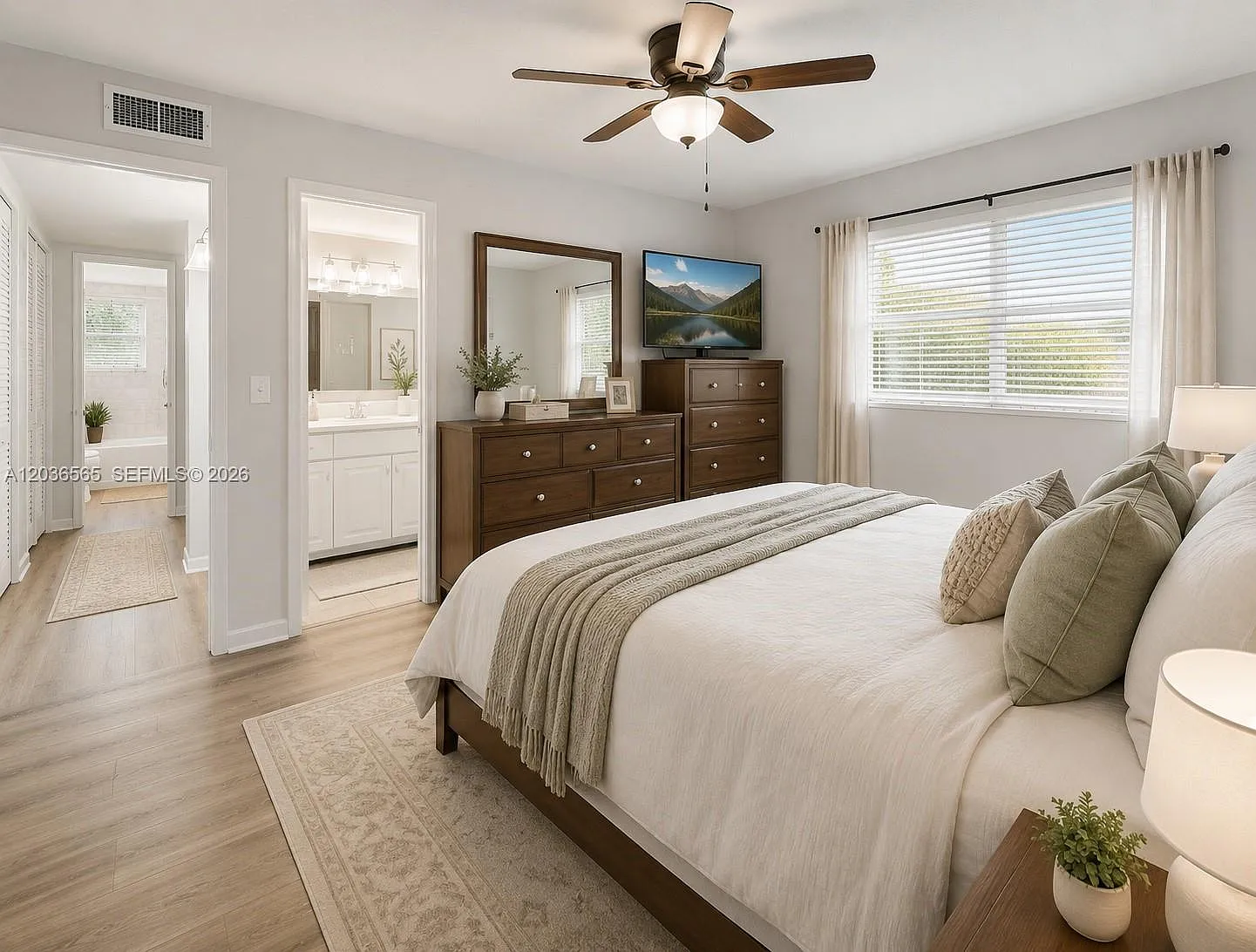 Four Sea Suns Condo — Photo 4