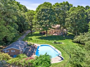 32 Cole Rd, Pleasant Valley, NY 12569