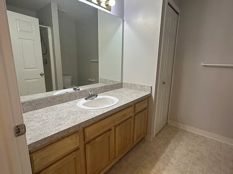 12101 Pinehurst Ln — Photo 14