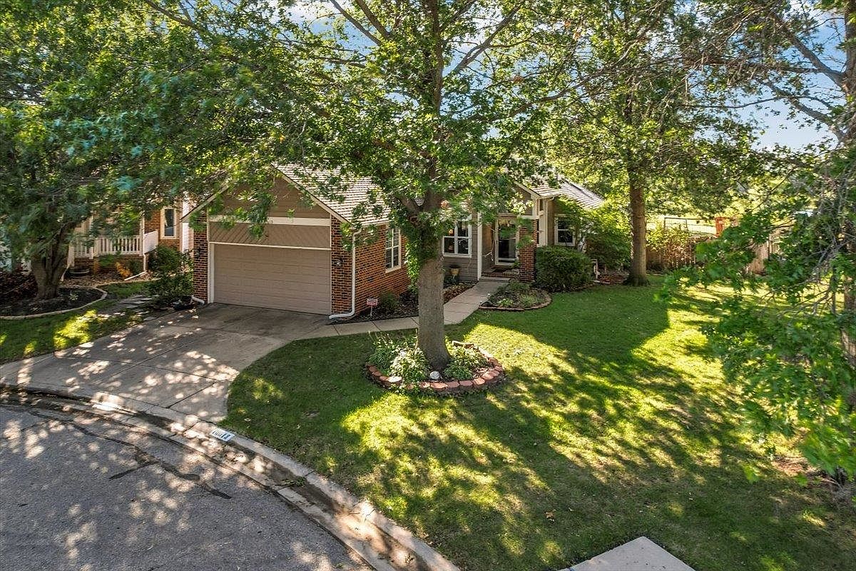 10613 W Ponderosa Cir, Wichita, KS 67212 Zillow