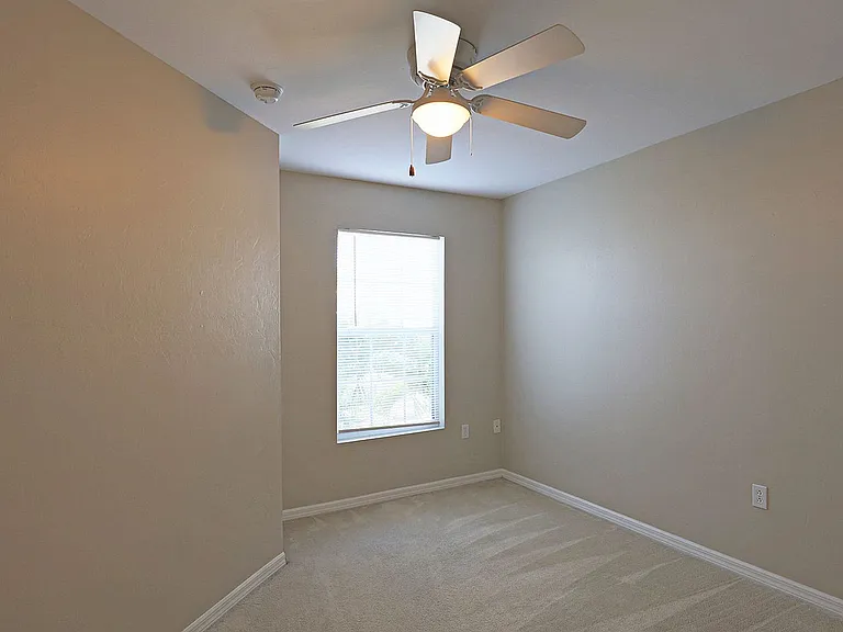3647 Pine Oak Cir #107 — Photo 13