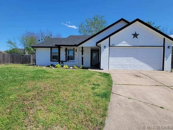 1600 W Edgewater Pl, Broken Arrow, OK 74012