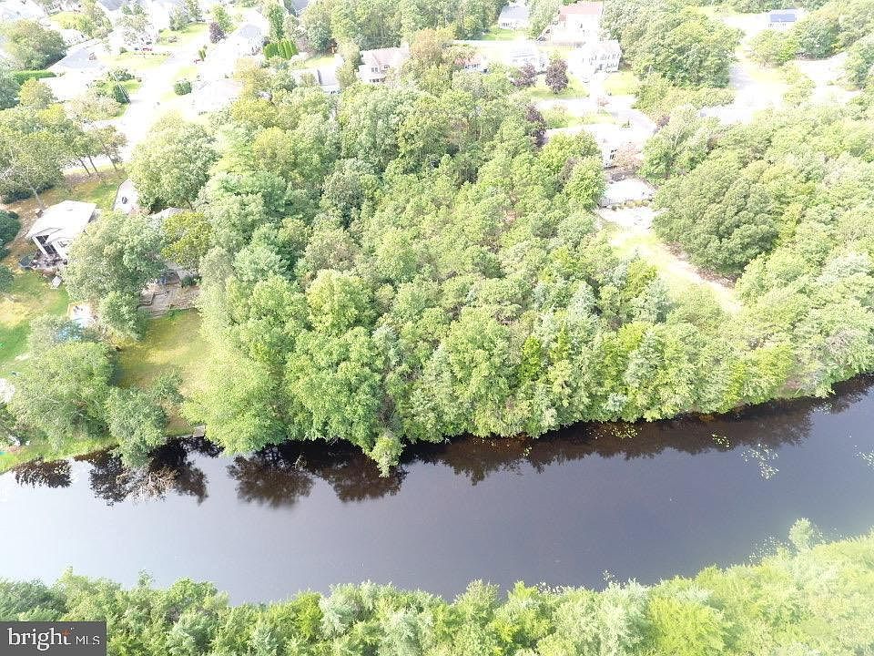 1st image of 821 Buccaneer Ln