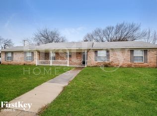 3001 Rufe Snow Dr, Richland Hills, TX 76118