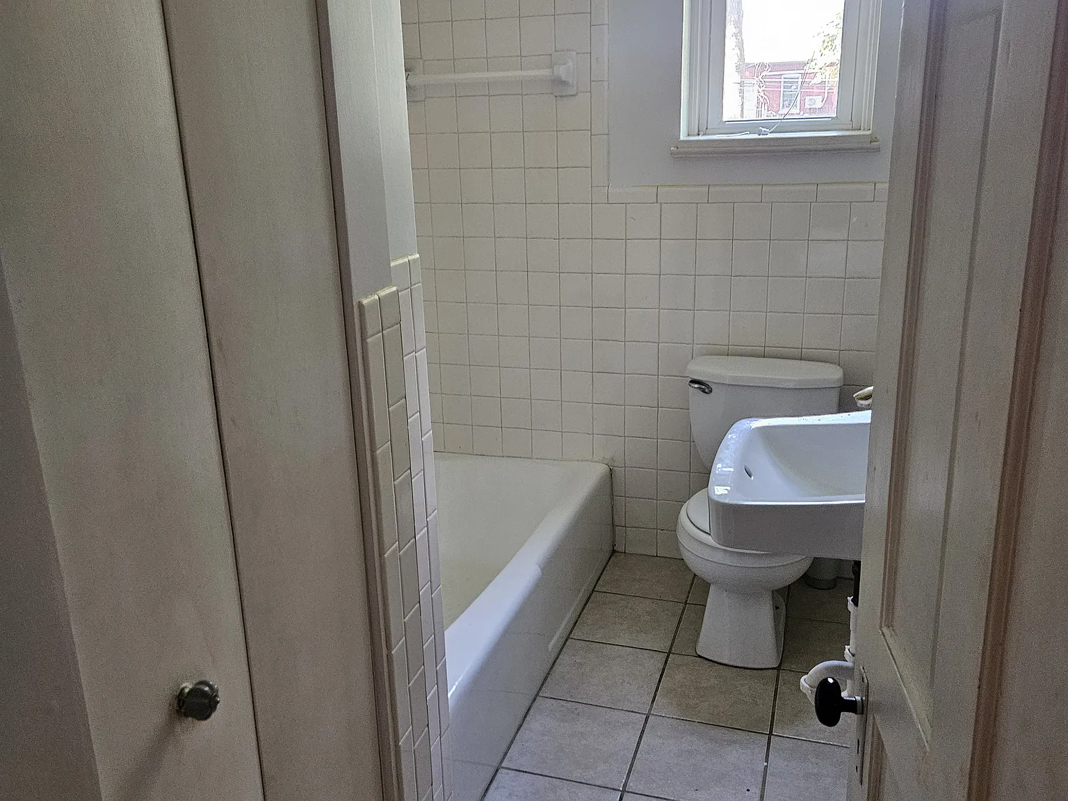1 bed, 700 sqft, $900 — Photo 4