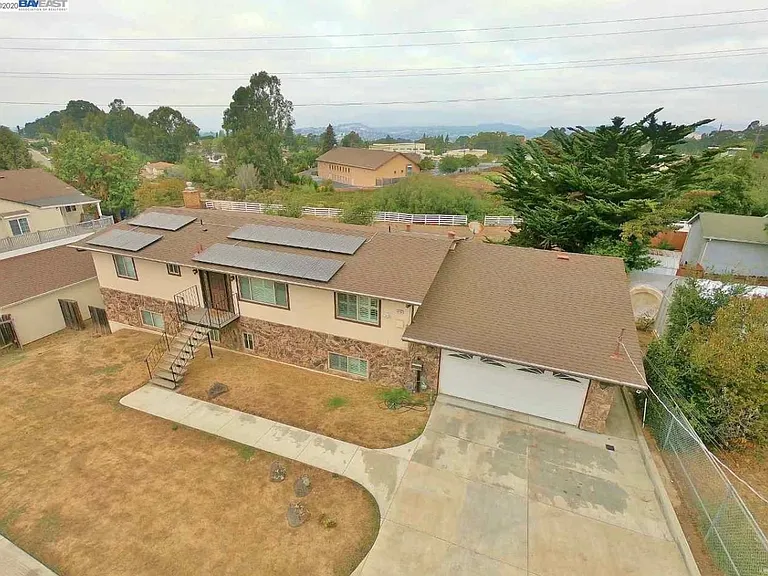25354 Rick Way — Photo 6