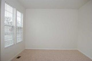 4th image of 2431 Woodside Dr