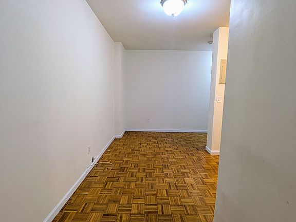 4th image of 509 E 78th St APT 3F
