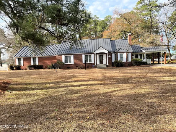 423 N Jackson Street, Beulaville, NC 28518