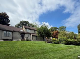 669 Alexander Ct, River Vale, NJ 07675