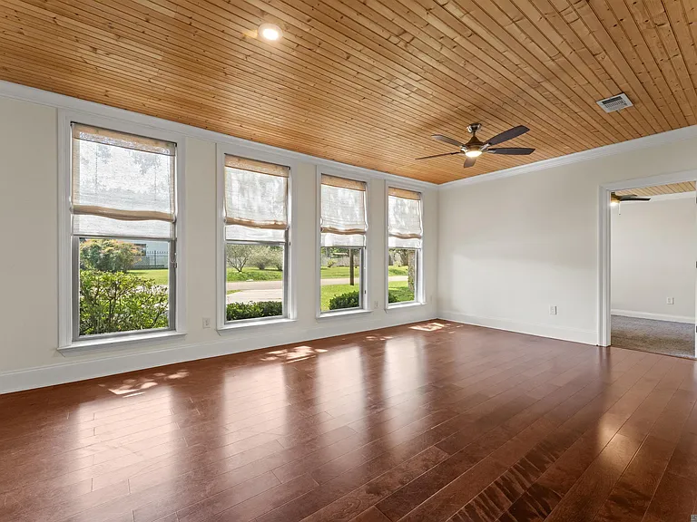3919 Claycut Rd — Photo 6