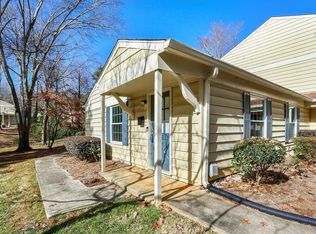 1362 Surrey Ln SW, Marietta, GA 30008