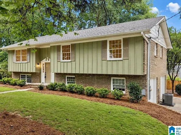 2065 Woodmeadow Cir, Birmingham, AL 35216