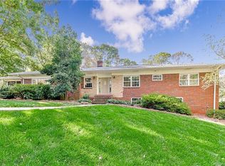 145 Franklin Dr, Mooresville, NC 28115