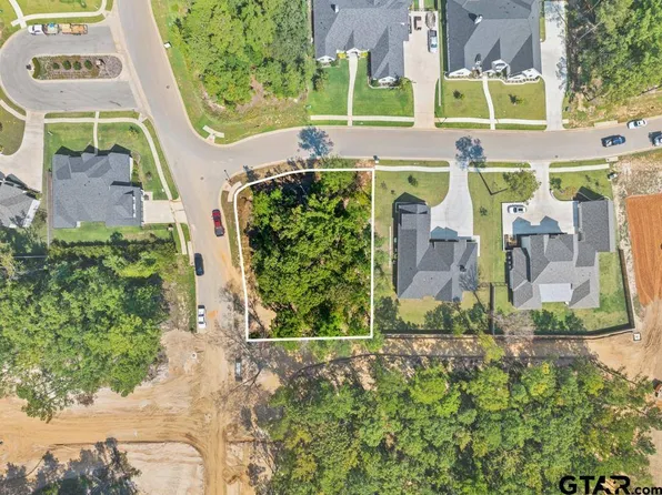 2348 Hidden Creek Trl, Tyler, TX 75703