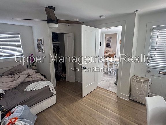 4th image of 7712 Hampson St #638