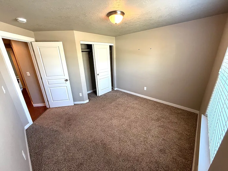 4832 SW Volcano Ave — Photo 11