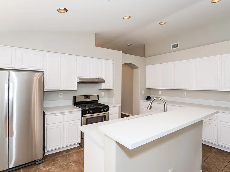 5213 Sequin Dr — Photo 7