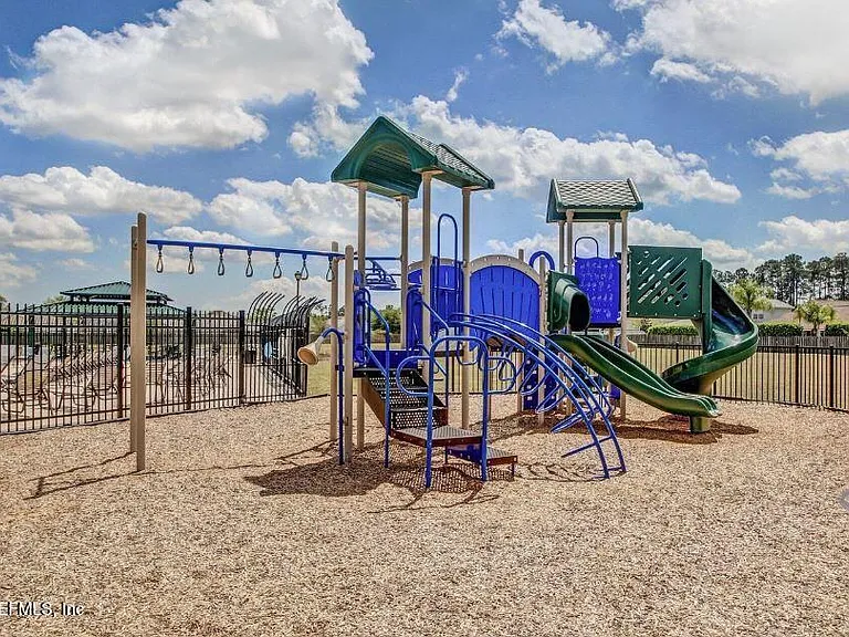 13328 Smithwick Ln — Photo 37