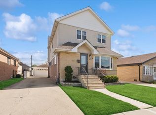 3810 Emerson Dr, Schiller Park, IL 60176