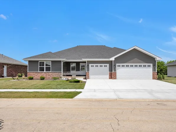 993 Spring St, Manteno, IL 60950
