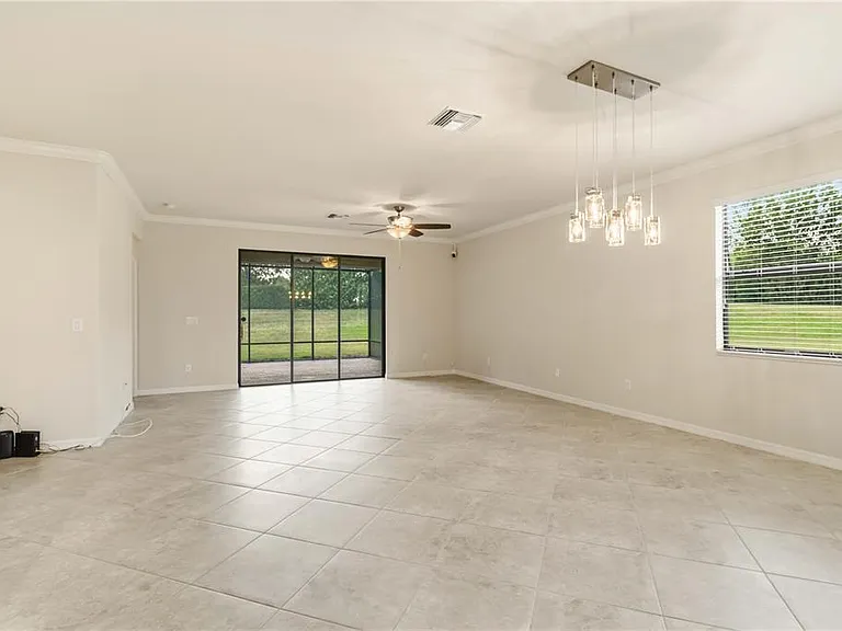 7156 Marsh View Ter — Photo 10