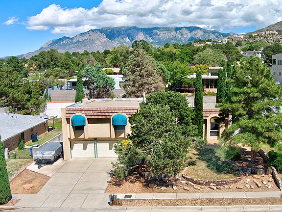 3rd image of 4000 Big Sky Dr NE