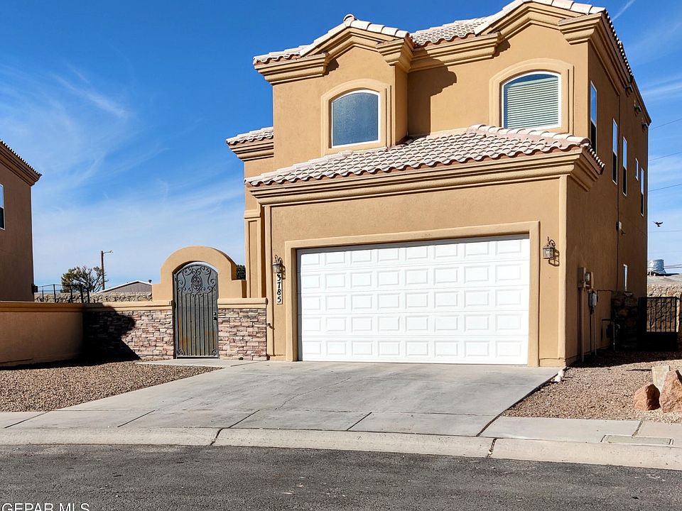 1st image of 3785 Coco Palm Dr
