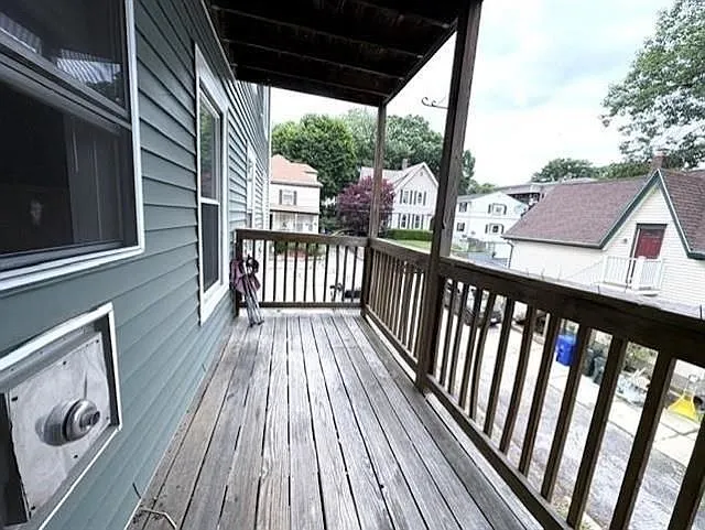 421 Laurel St #2 — Photo 8