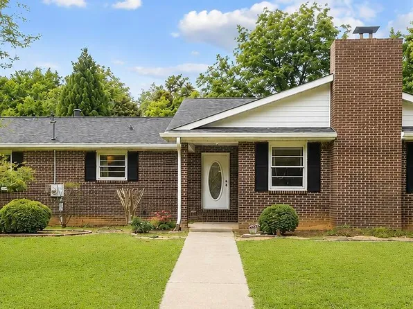 5117 Lakewood Dr, Acworth, GA 30101