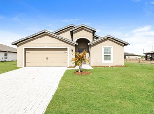 885 Youngreen Dr, Fort Myers, FL 33913