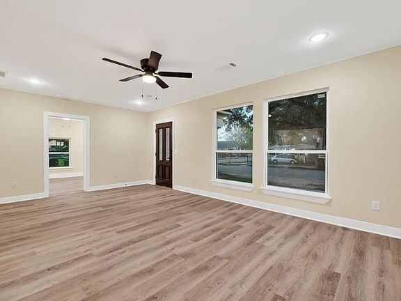 5th image of 2725 Avenue F