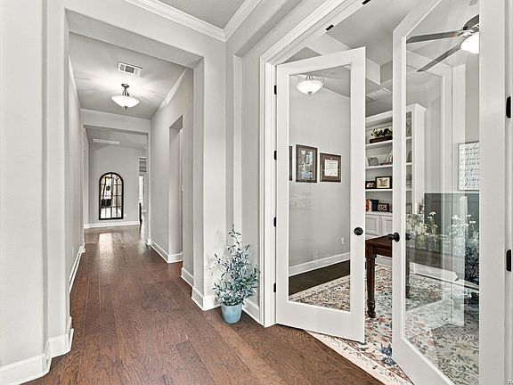 4th image of 29031 Pfeiffers Gate